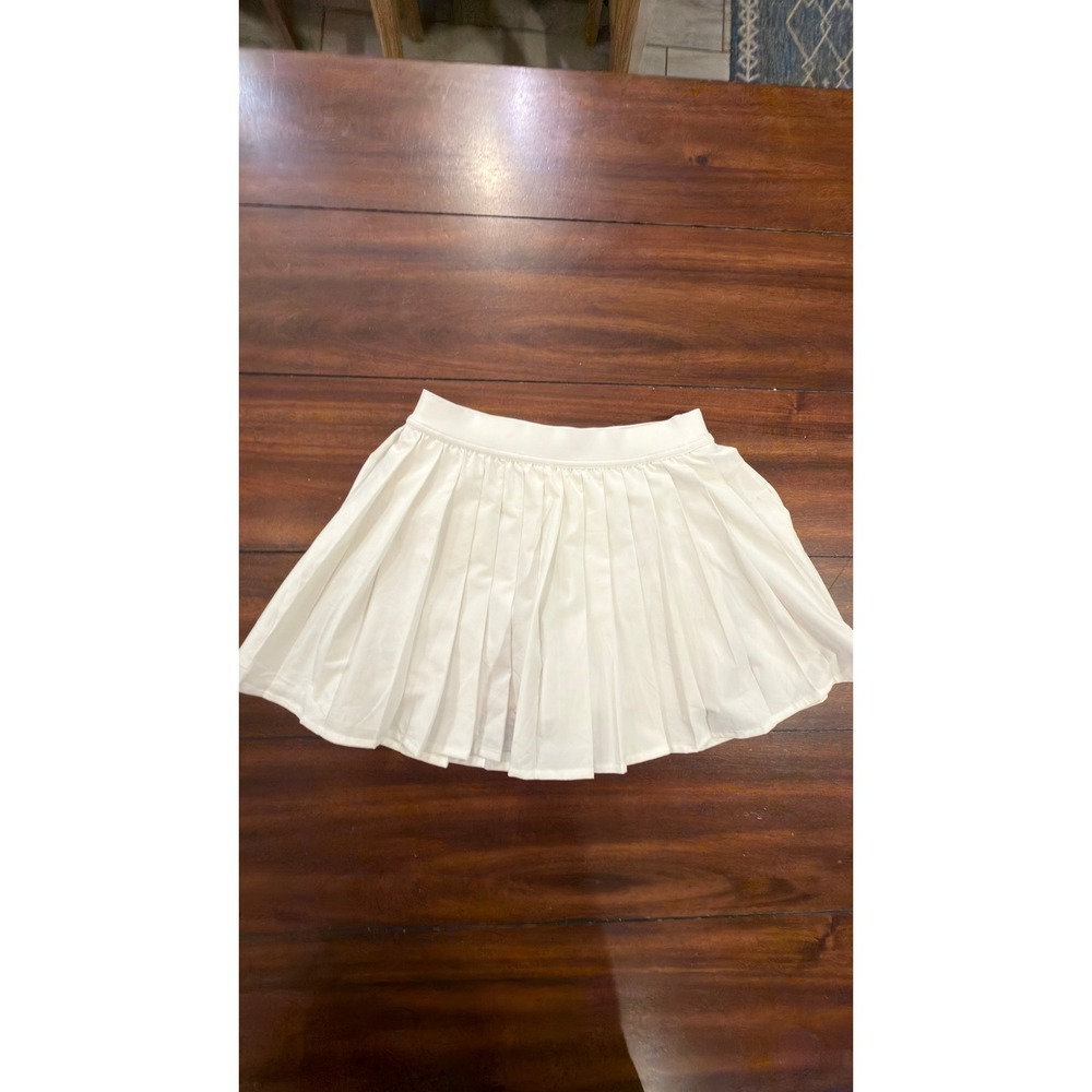 Lululemon White Pleated Tennis Skirt Size 4 Activewear Mini Skirt - Picture 3 of 16